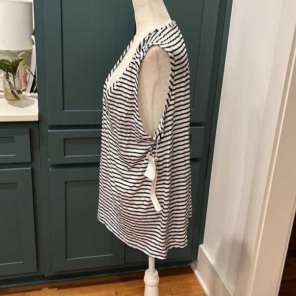 NWT Caslon Muscle Tank in Ivory and Black Stripe - Picture 4 of 8